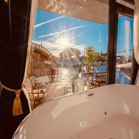 Escale Royale Fréjus