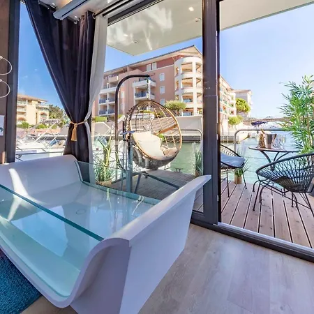 Bateau-hôtel Escale Royale